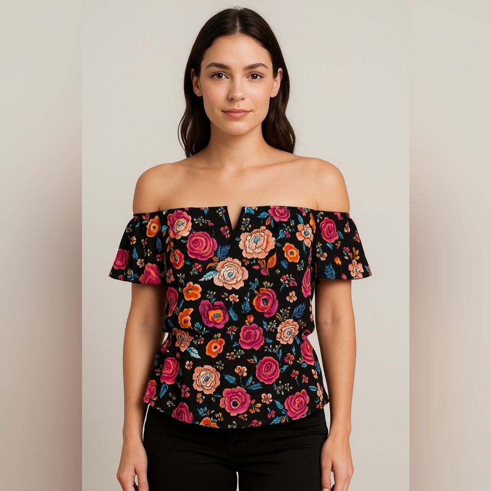 Monteau Floral Off the Shoulder Top Size Medium